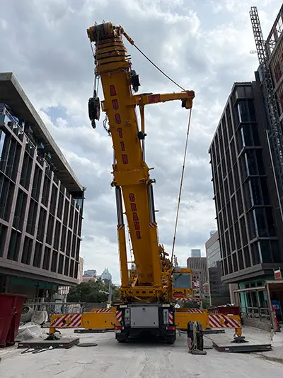 An assembled 500-ton assist crane.